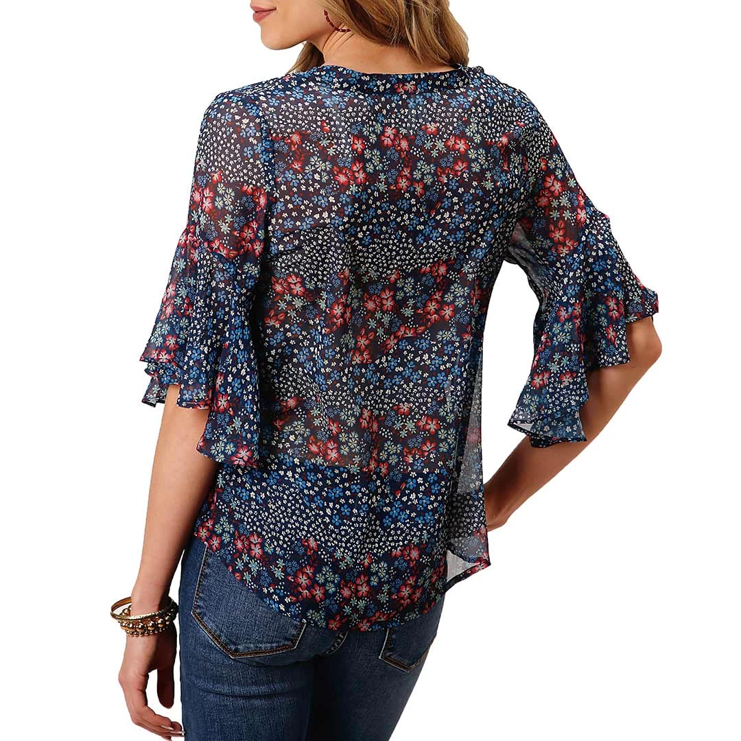 Roper Women's Floral Flutter Sleeve Blouse - Image 2